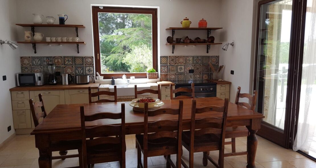 villa vacanze trulli piscina cucina